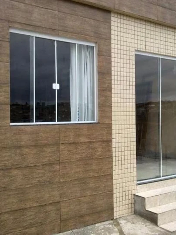 Janela de vidro temperado instalada em residência em Viamão RS